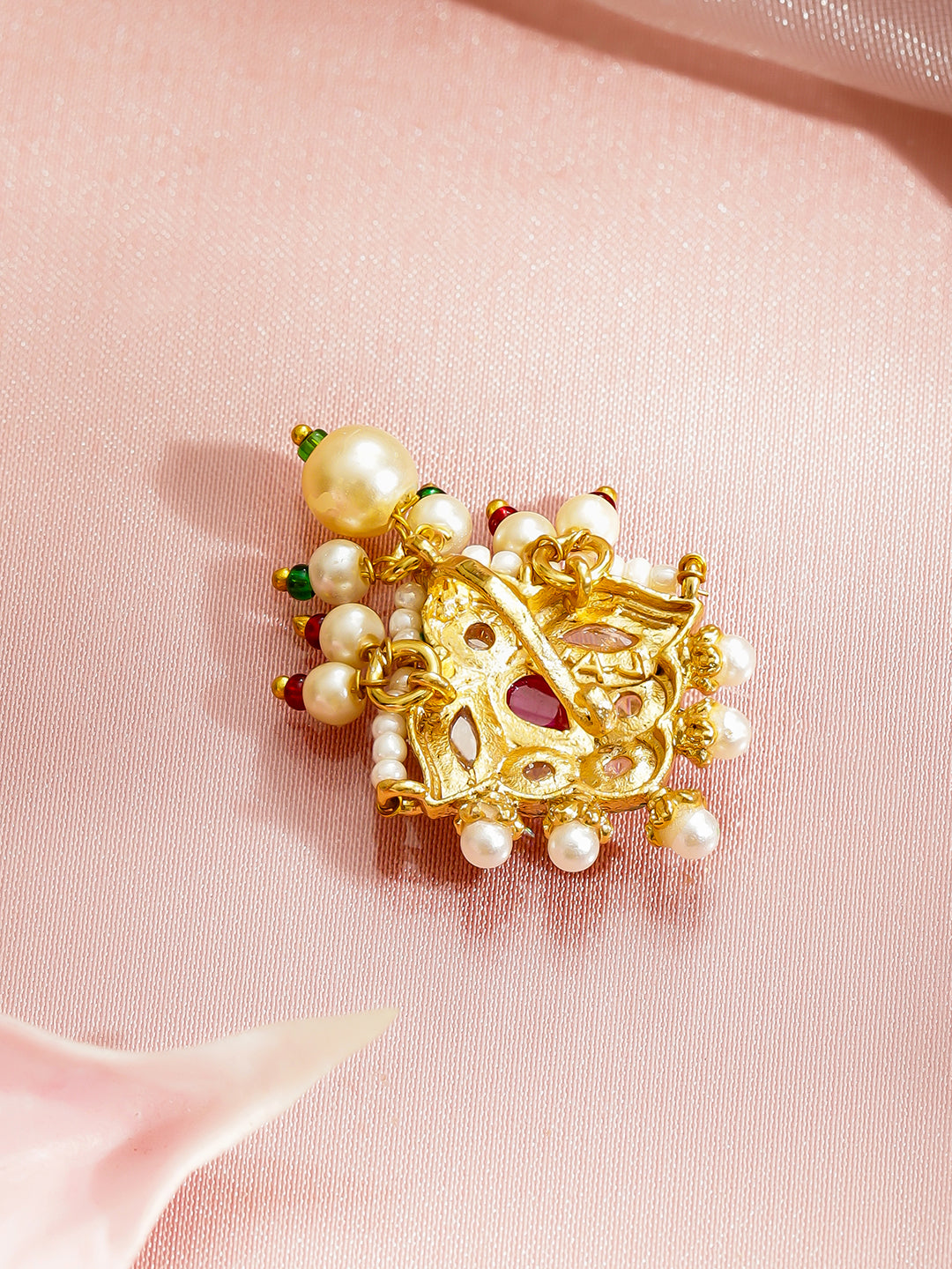 Vivid Hues Kundan Nose Pin