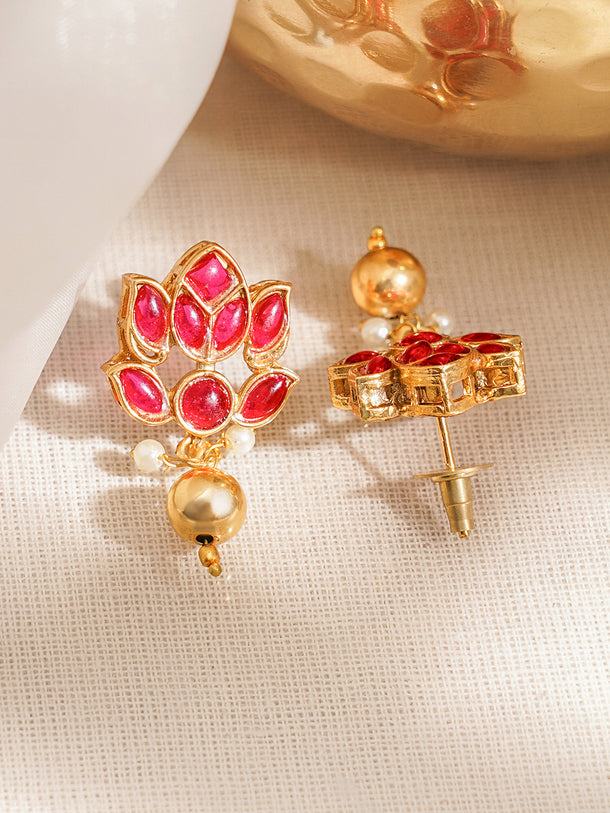 Floral Theme Red Pendant Necklace Set