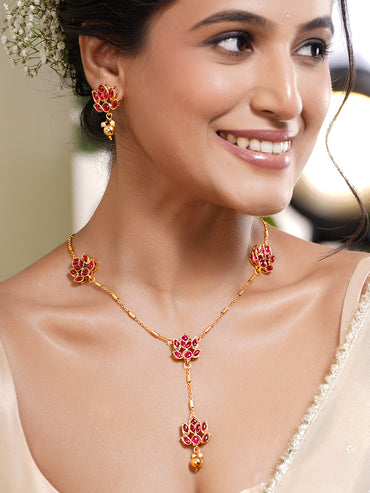 Floral Theme Red Pendant Necklace Set