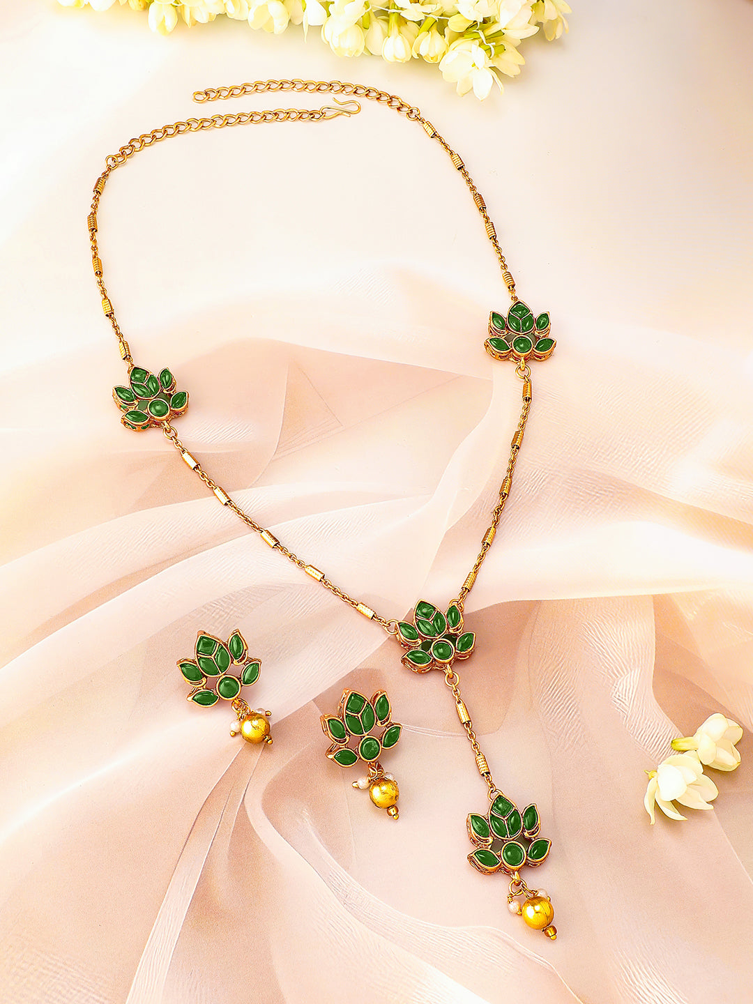 Fashion Statement Green Pendant Set