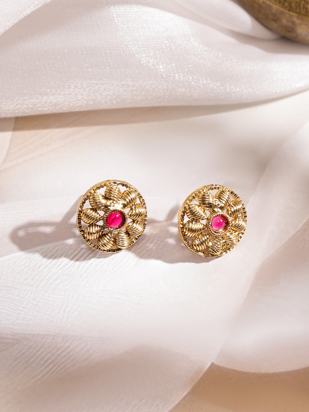 Red & Green Triple Layered Floral Choker Set