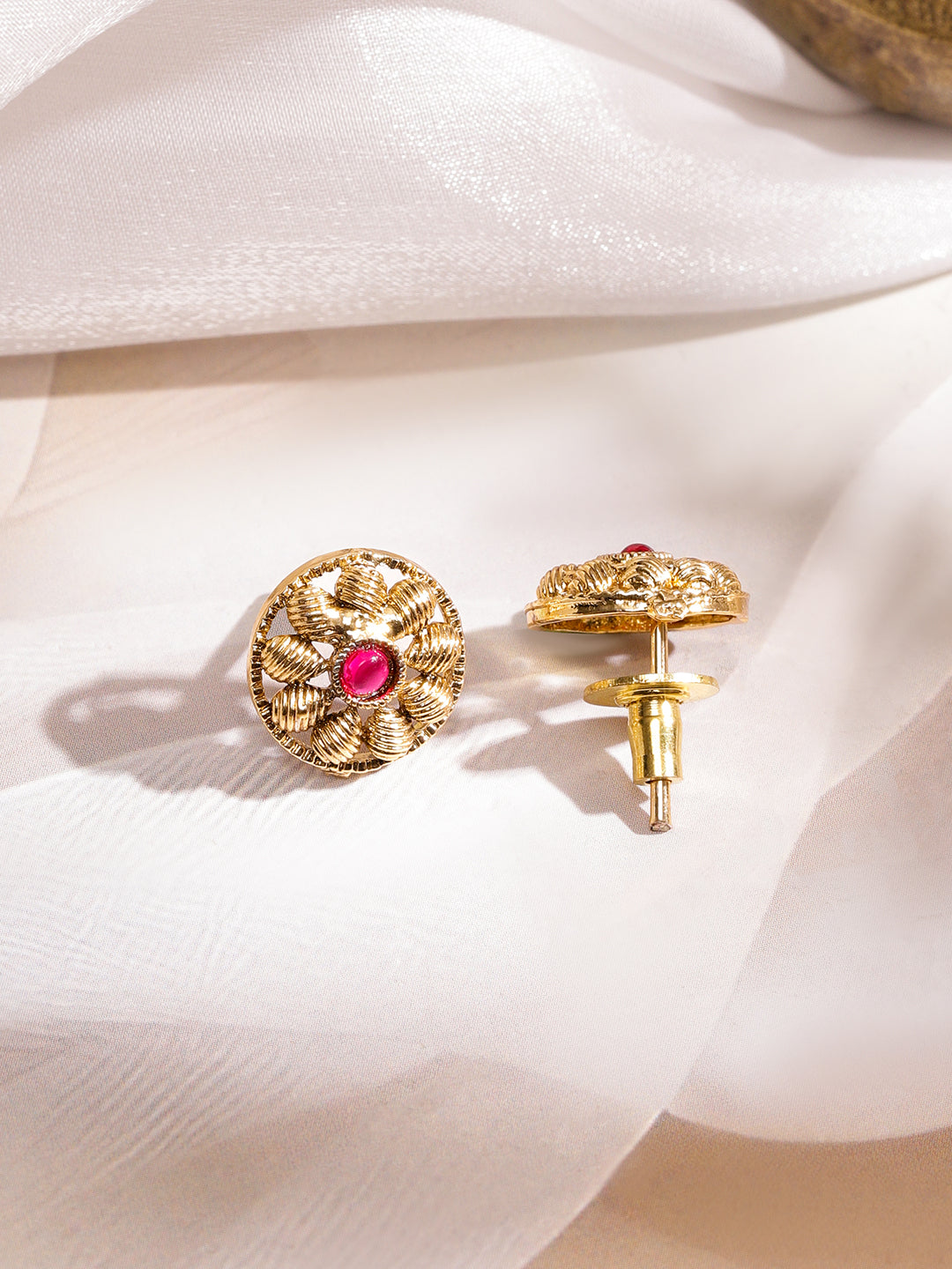 Red & Green Triple Layered Floral Choker Set