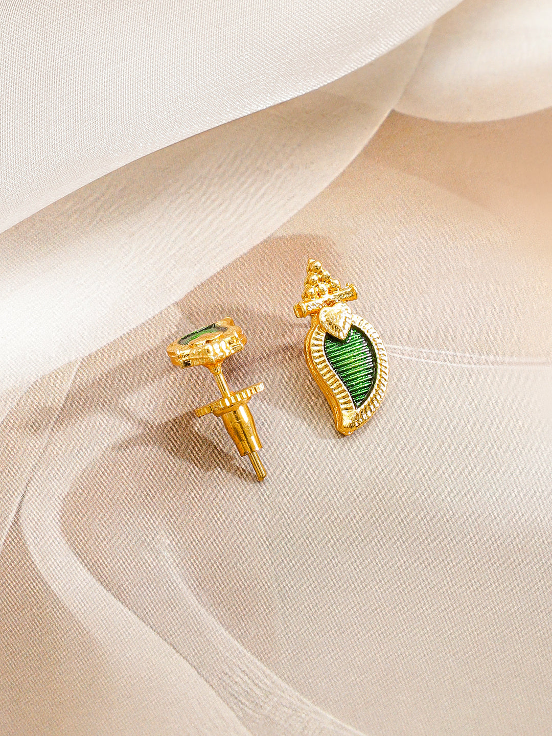 Emerald Green Leaf Pendant Necklace Set