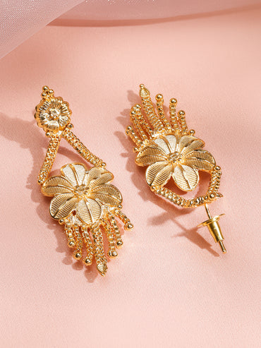 Floral Design Golden Necklace Set