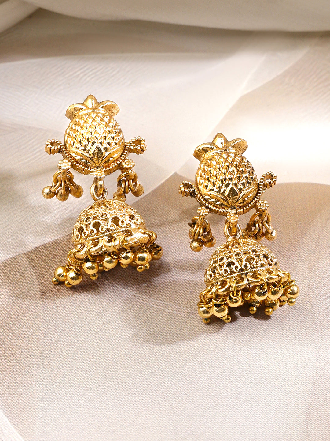 Red & Green Studded Temple Necklace Set