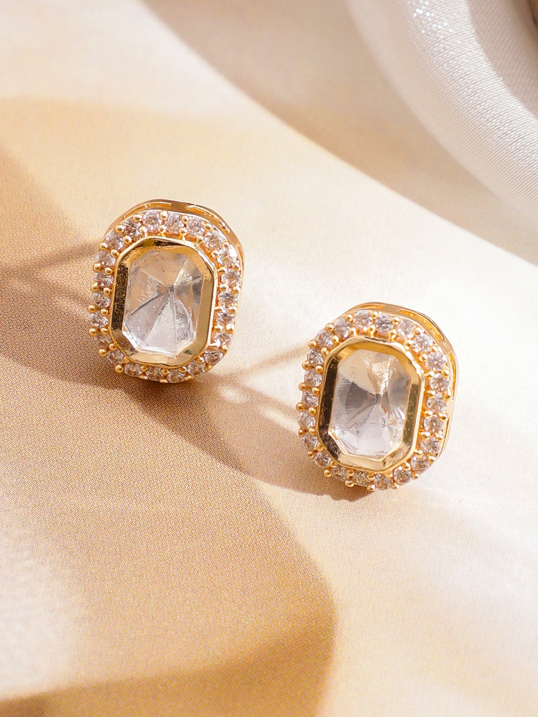 Kundan Grace in Green Necklace Set