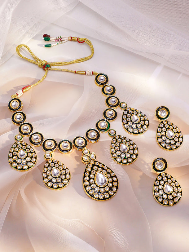 Gallery of Glimmers Kundan Necklace Set