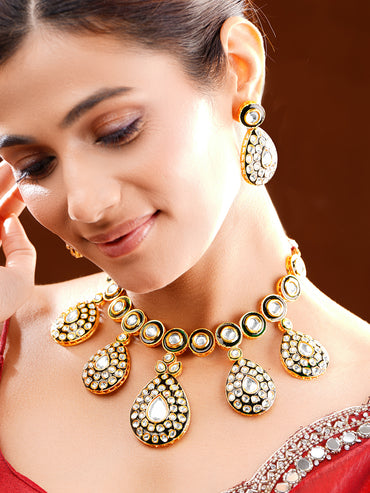 Gallery of Glimmers Kundan Necklace Set