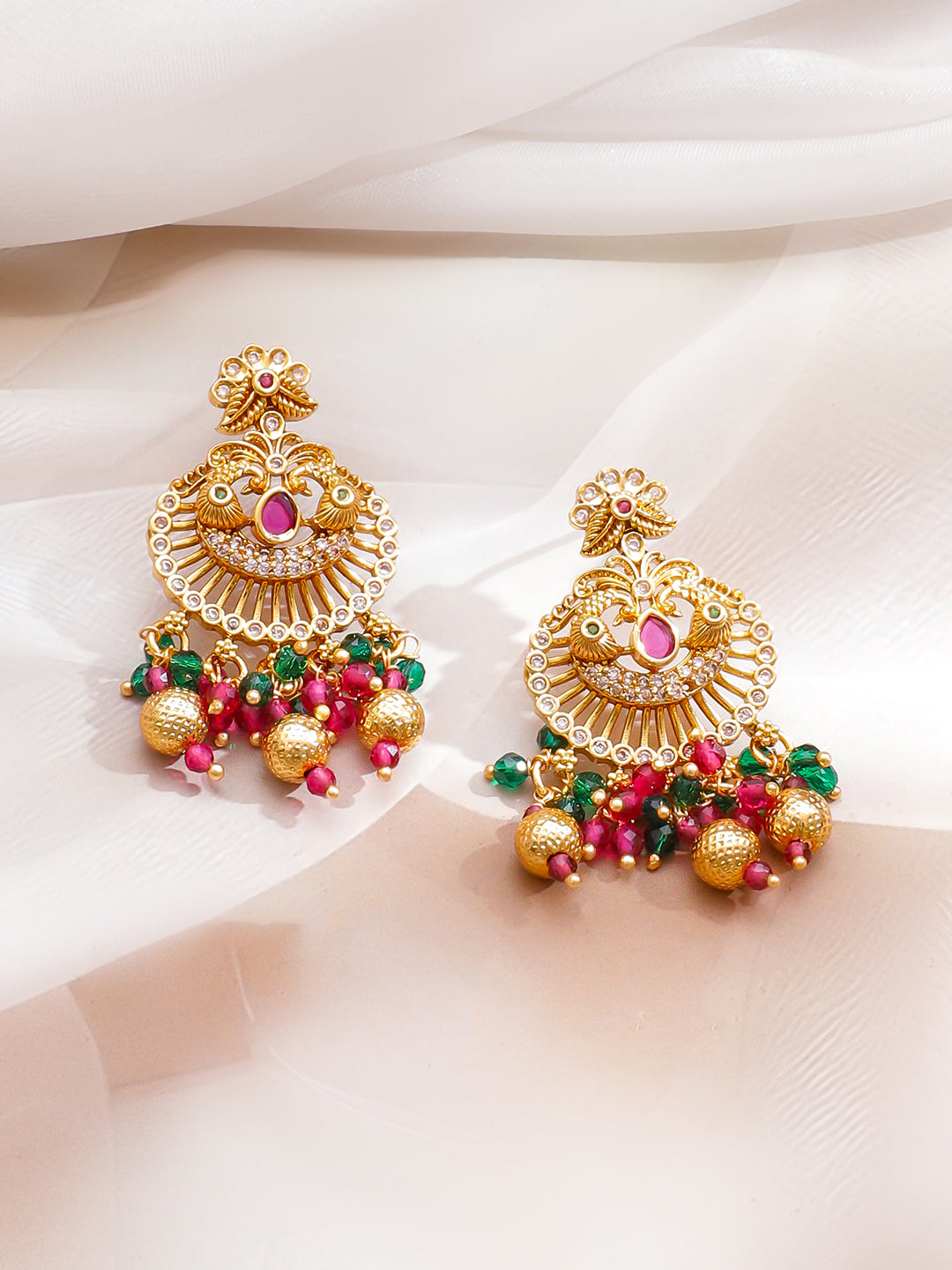 Gold Toned Floral Design Beaded Necklace Set