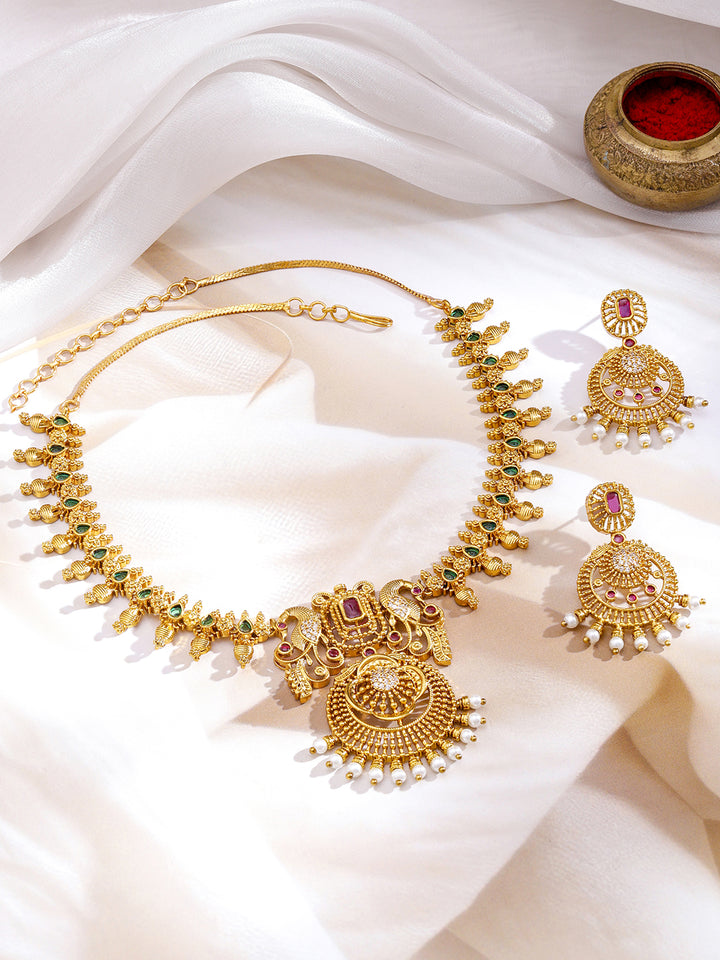 Sunrise of Tradition Golden Necklace Set