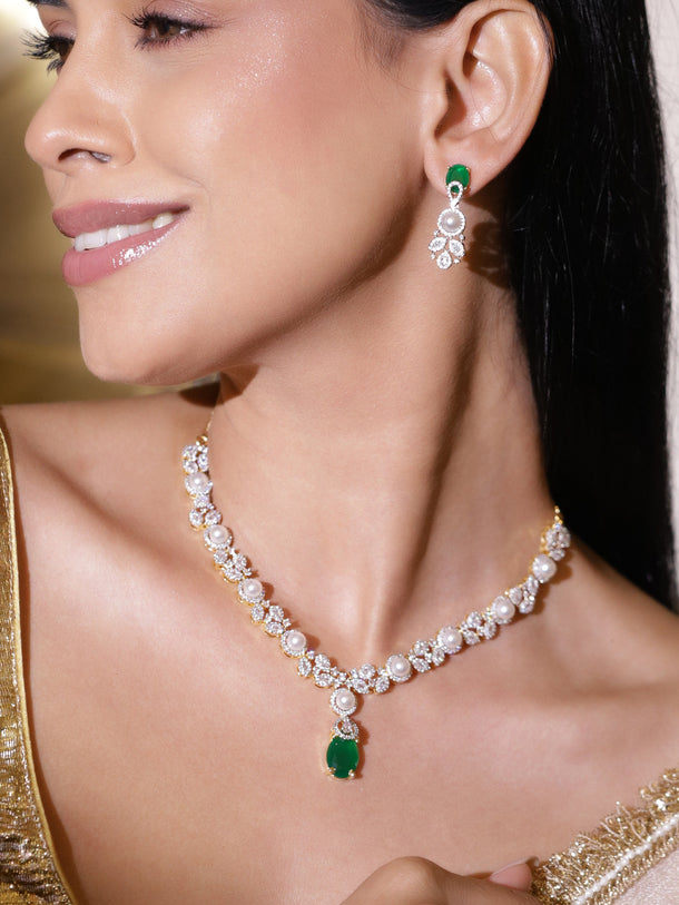Festive Glow Green White Necklace Set