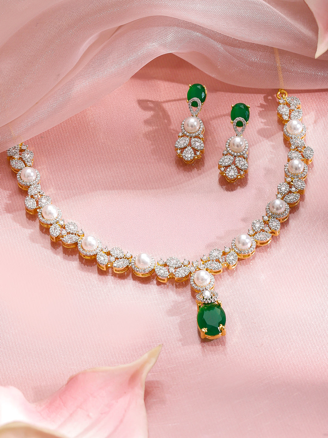 Festive Glow Green White Necklace Set