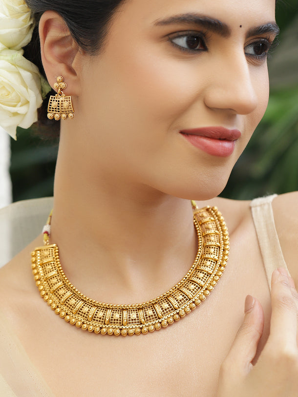 Gold Necklace Set