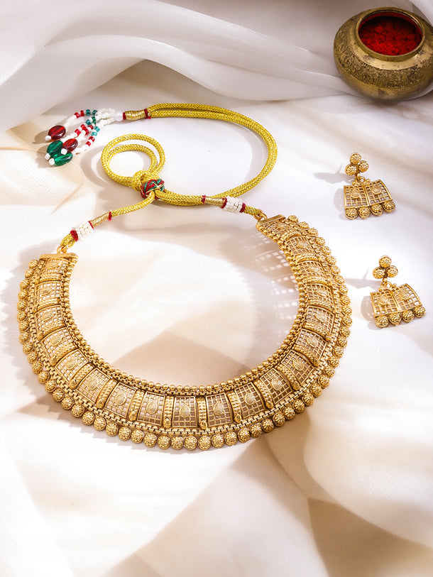Gold Necklace Set