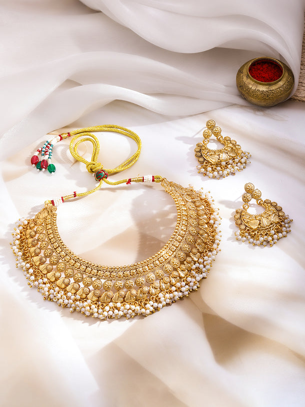 Floral Design Pearl Drop Gold Necklace Set