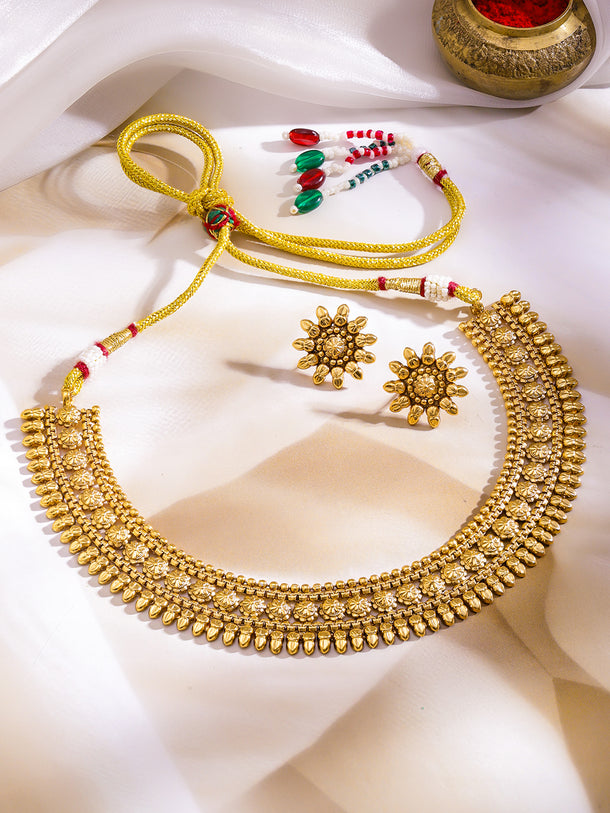 Floral Reverie Golden Necklace Set