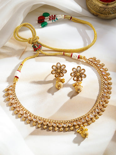 Traditional Kundan Necklace Set
