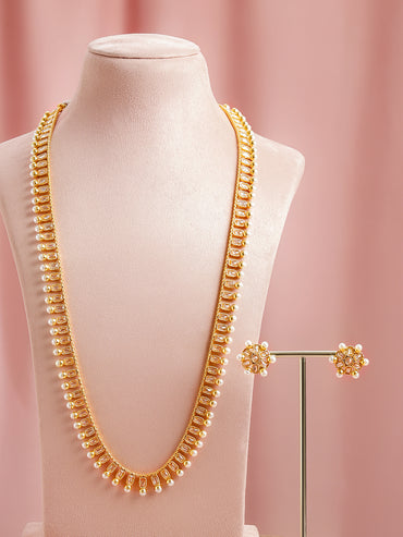 Legacy Charm in Kundan Necklace Set
