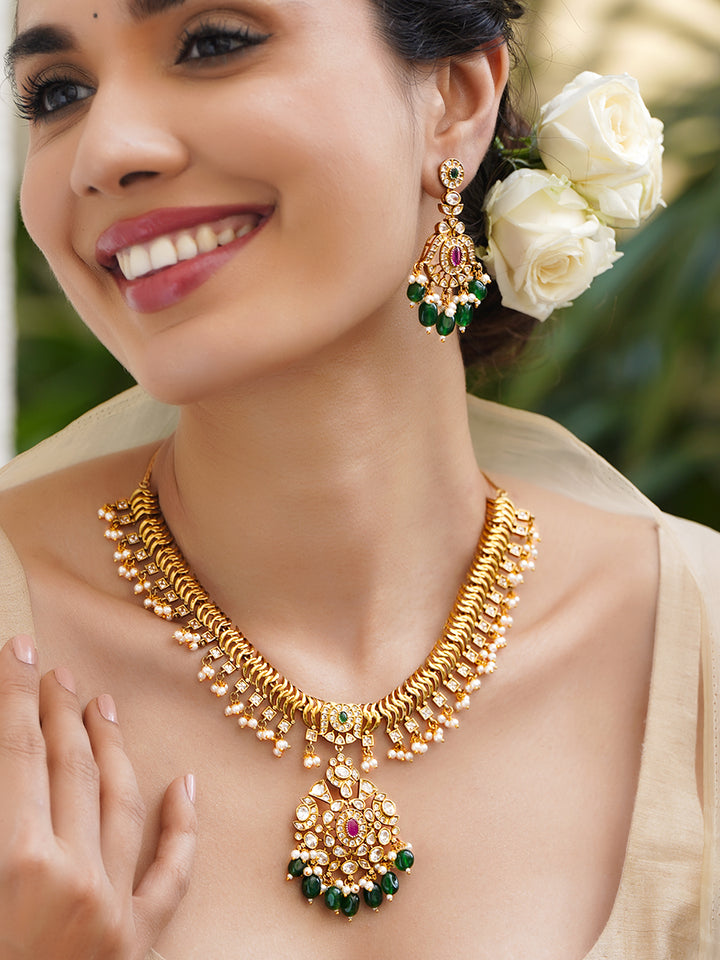 Artisanal Pearls Green Necklace Set