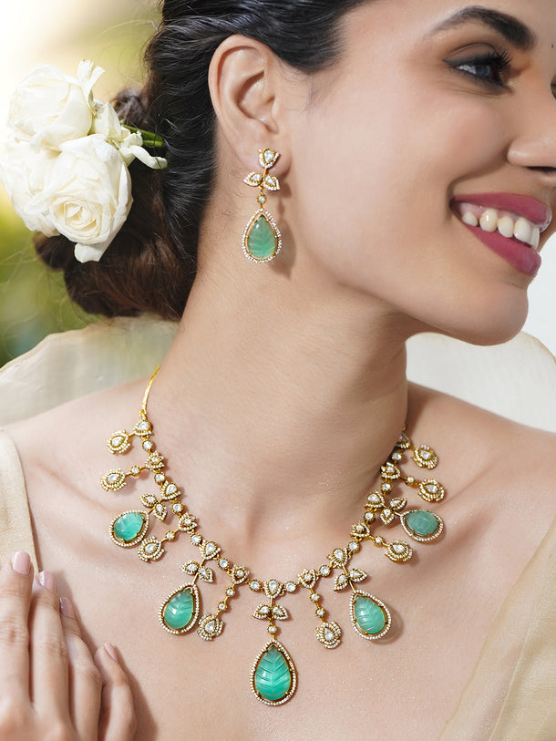 Soft Mint Glow Necklace Set