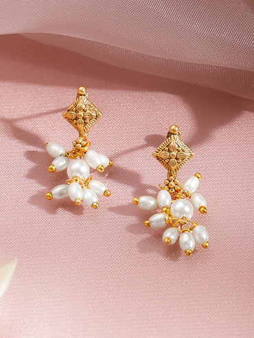 Floral Motif Pearl Drop Gold Necklace Set