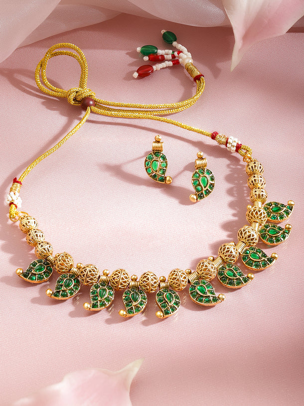 Artisan Crafted Green Necklace Set