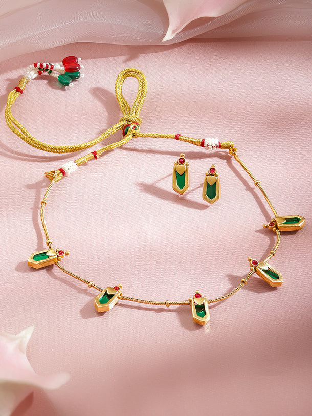 Minimal Greens-Pink Golden Necklace Set
