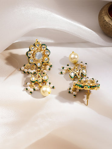 Festive Radiance Kundan Pearl Choker Set