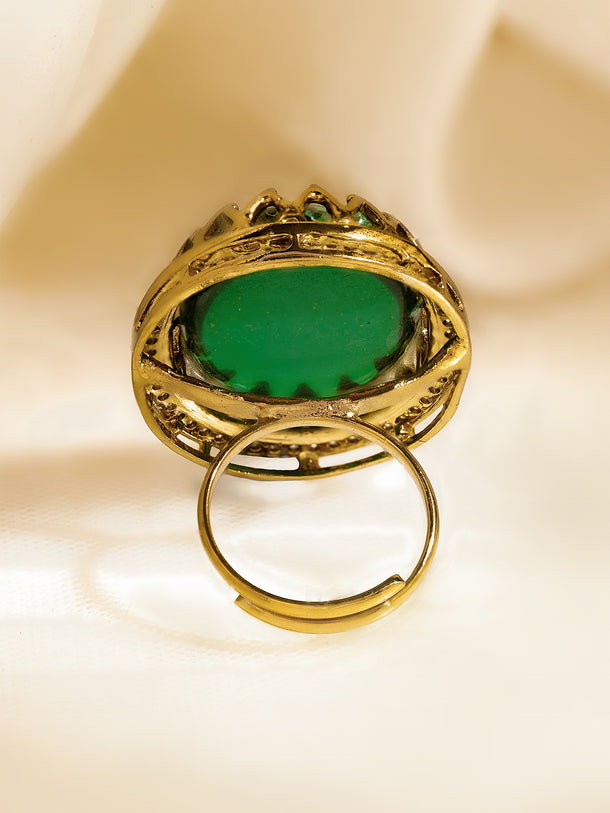 Golden Regal Emerald Fashion Ring