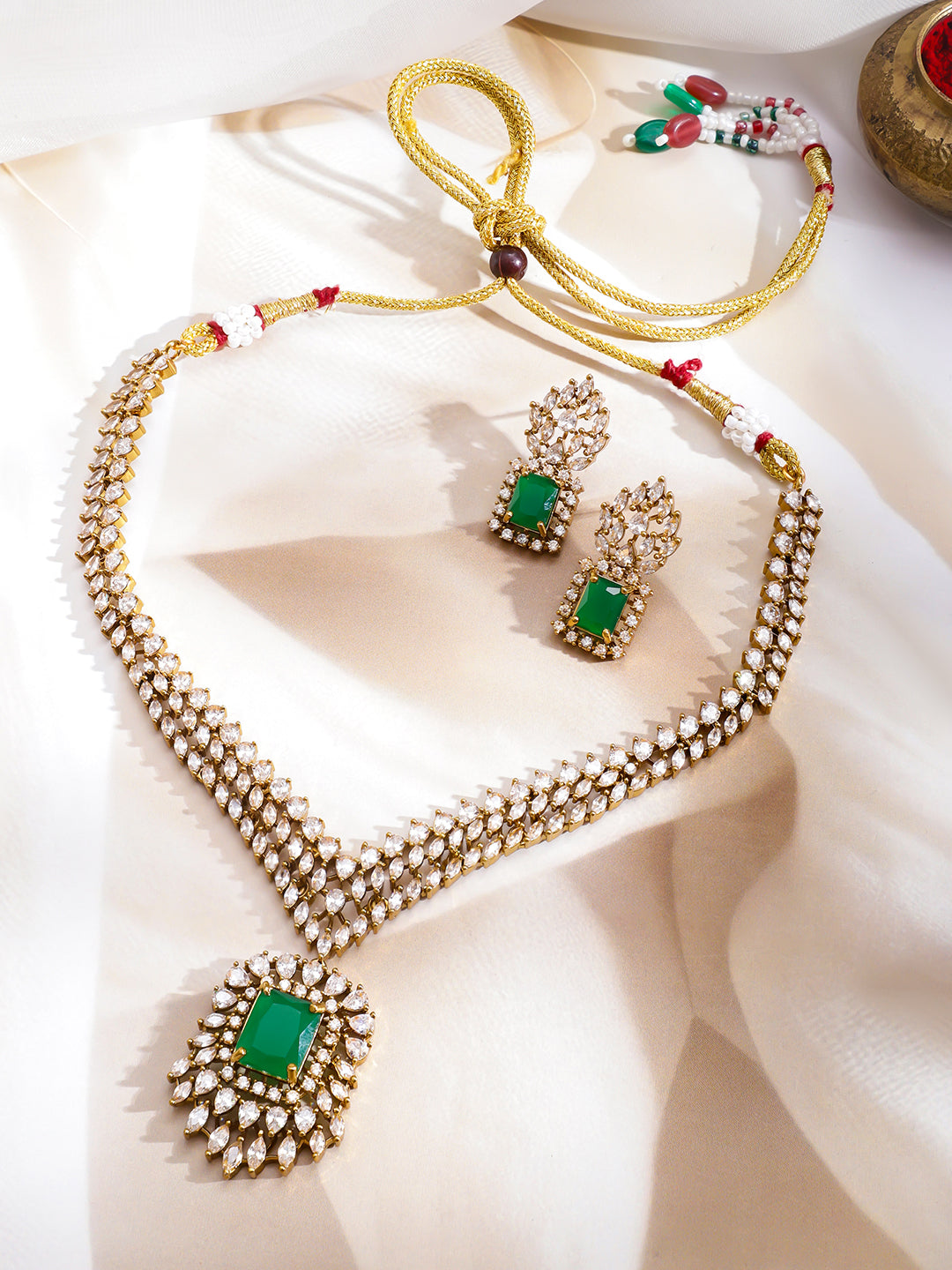 Regal Aura Green Necklace Set