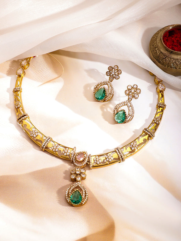 Emerald Rhythm Golden Necklace Set