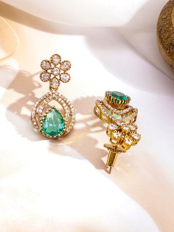 Emerald Rhythm Golden Necklace Set