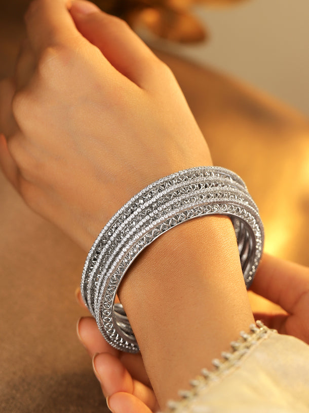 Rubans Set of 4 Rhodium-Plated Cubic Zirconia Studded Bangles