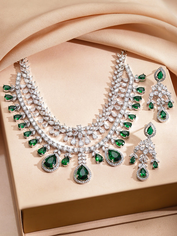 Regal Aura Green Necklace Set