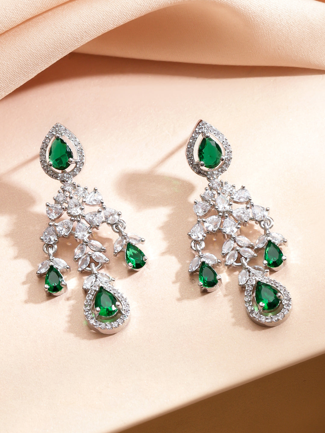 Regal Aura Green Necklace Set