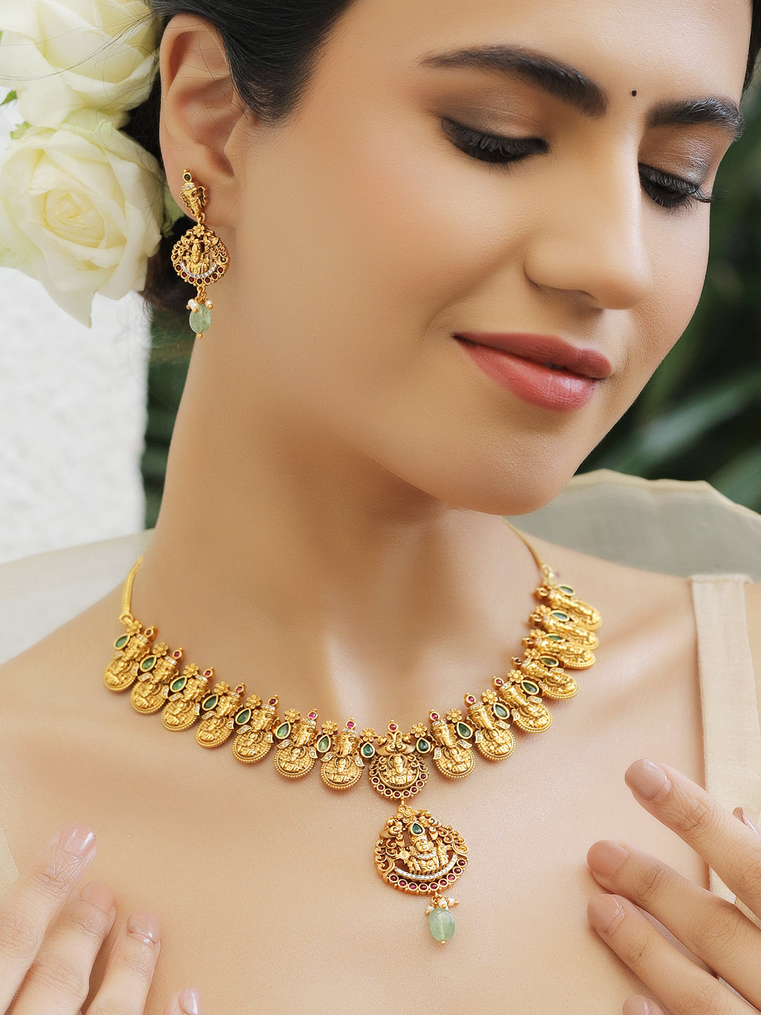 Festival Glow Temple Necklace Set