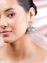 Buy 2 Earrings at 999