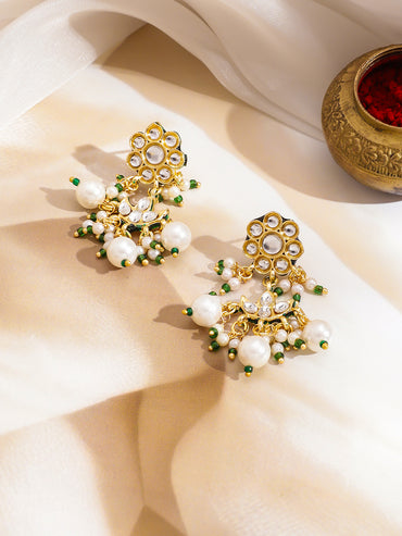 Kundan Grace in Emerald Bloom Necklace Set