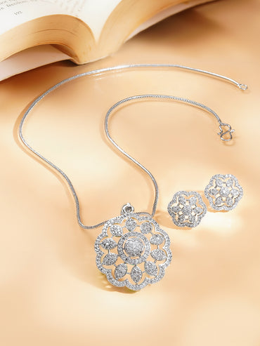Everyday Bloom Sparkle Pendant Set