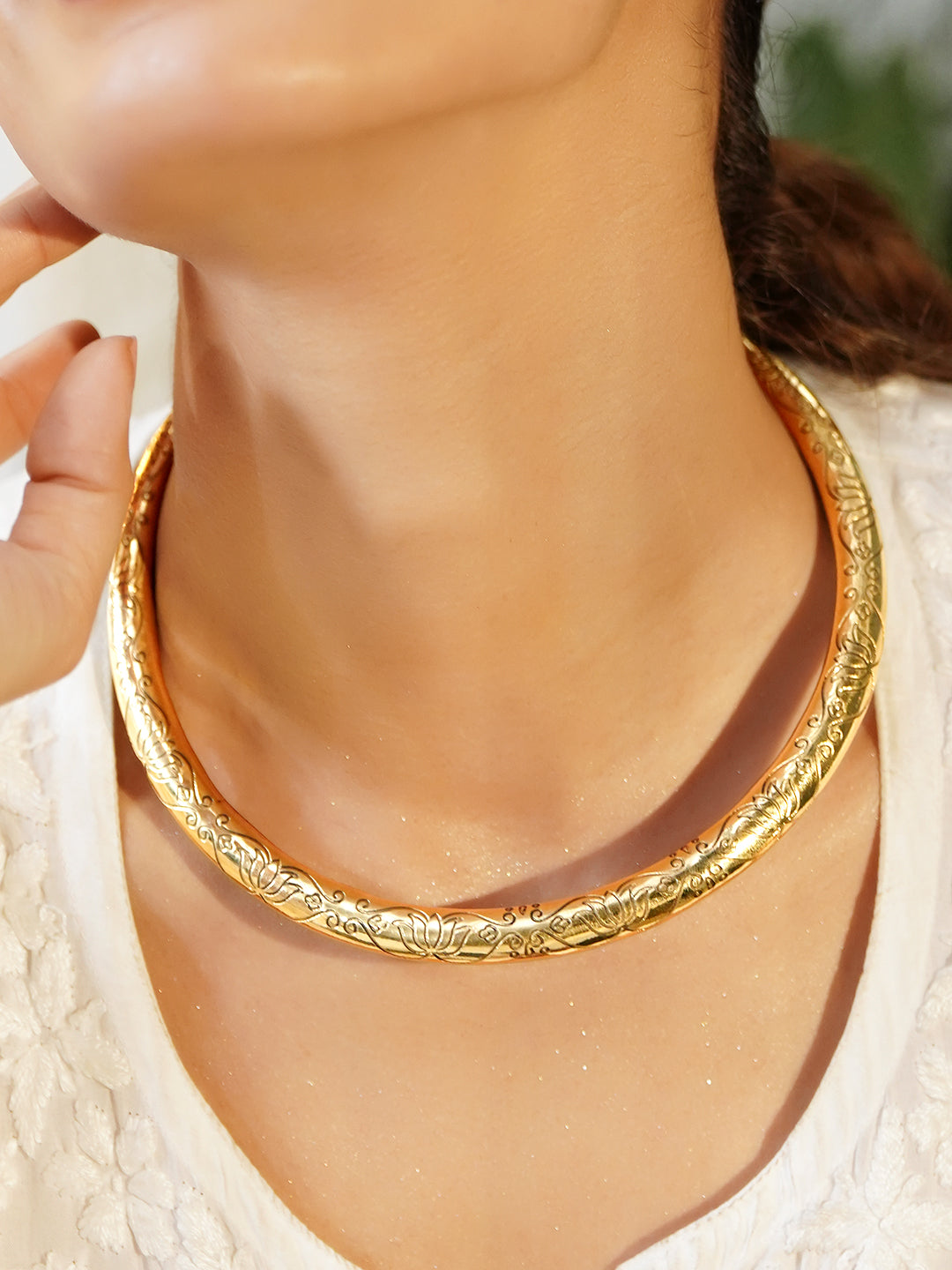 Rubans Brass Gold-Plated Antique Necklace