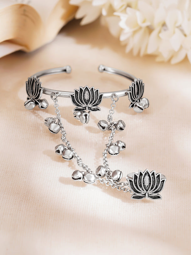 Oxidised Ghungroo Beaded Lotus Motif  Hathphool
