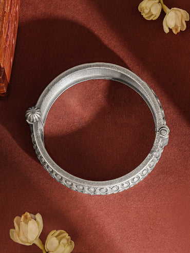 Rubans Oxidized Silver-Plated Antique Craft Traditional Bangle-Style Bracelet