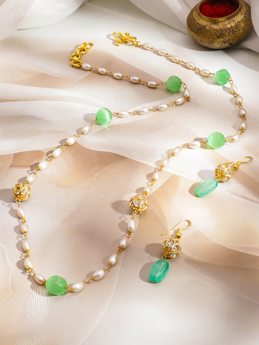 Mint Muse Pearl Necklace Set