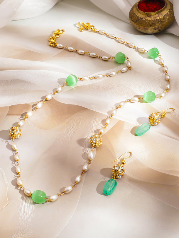 Mint Muse Pearl Necklace Set
