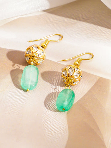 Mint Muse Pearl Necklace Set