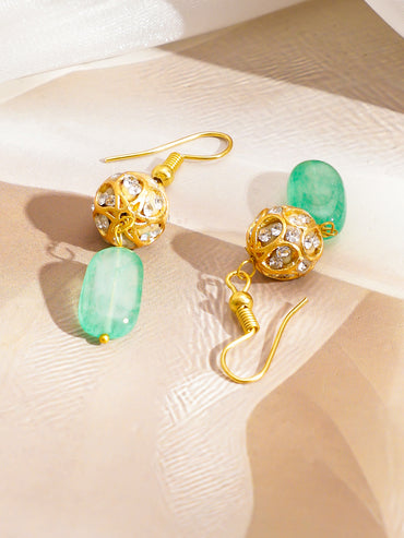 Mint Muse Pearl Necklace Set