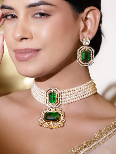 Royal Emerald Pearl Necklace Set