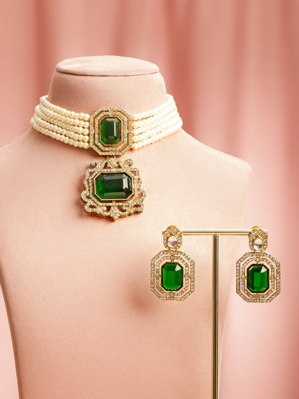 Royal Emerald Pearl Necklace Set