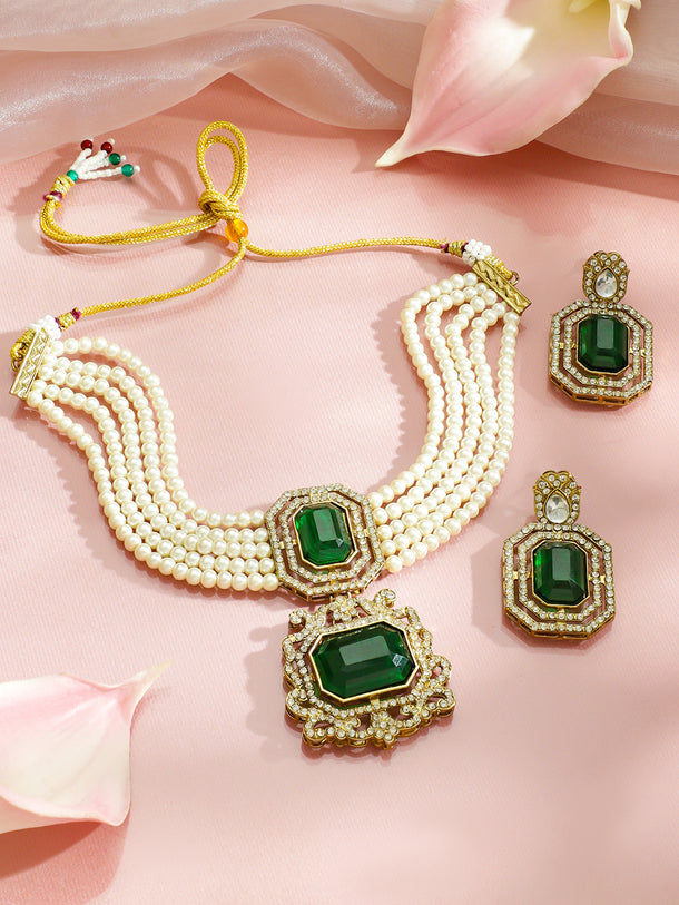 Royal Emerald Pearl Necklace Set