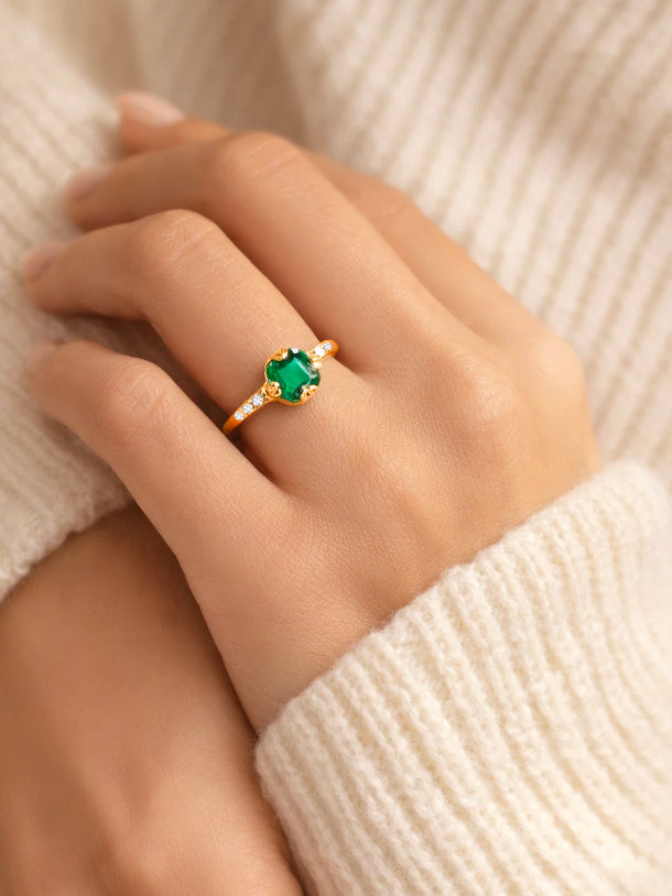 925 Fine  Silver Emerald Charm Ring